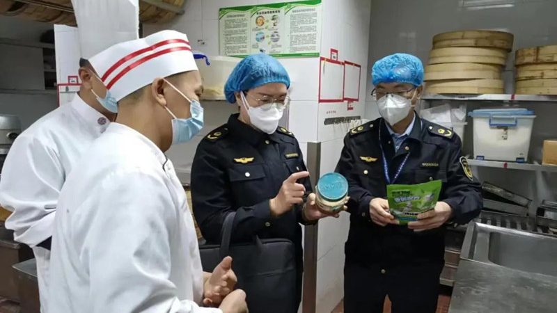 小包装零食代工格局：谁在掌控生产端的隐形冠军