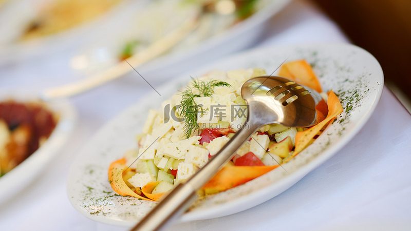 休闲食品和烘焙食品的生产厂家区别